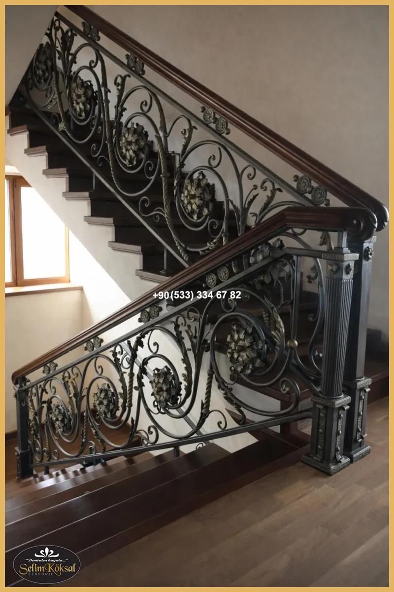 Ferforje Merdiven Korkuluğu - Marenegro